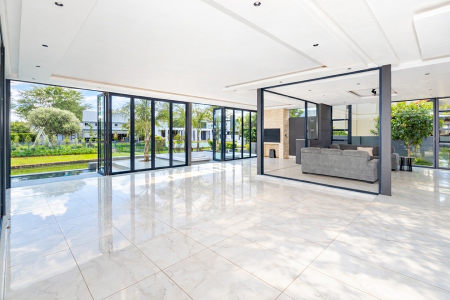 6 Bedroom Property for Sale in The Islands Estates North West
